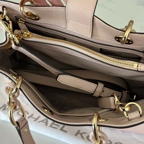 NWT Michael Kors Cynthia bag - Picture 7 of 7